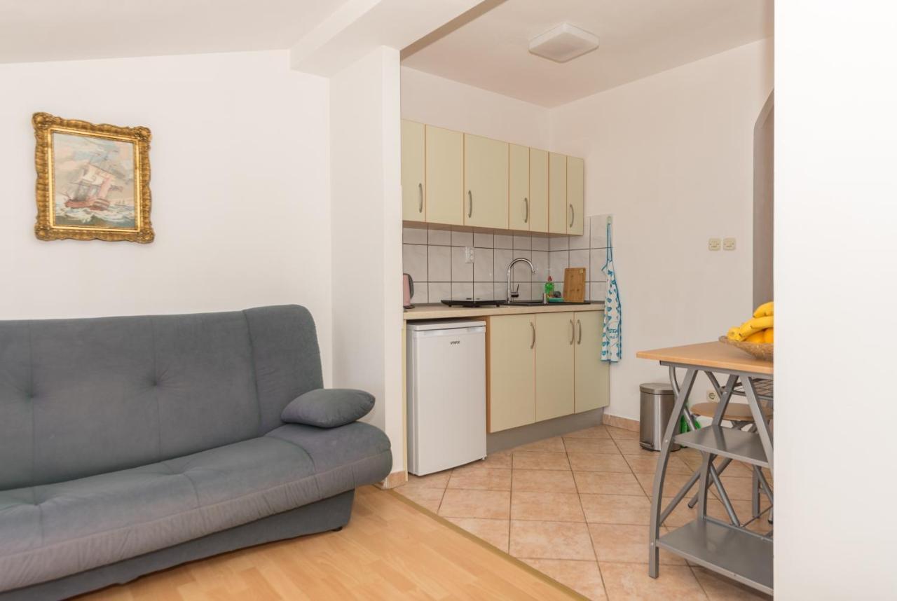 Apartments Zoka Makarska Exterior photo